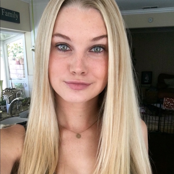 Meet your Posher, Hannah - Picture 1 of 1